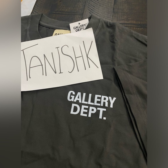 Dark Grey Gallery Dept Tee - Picture 4 of 6